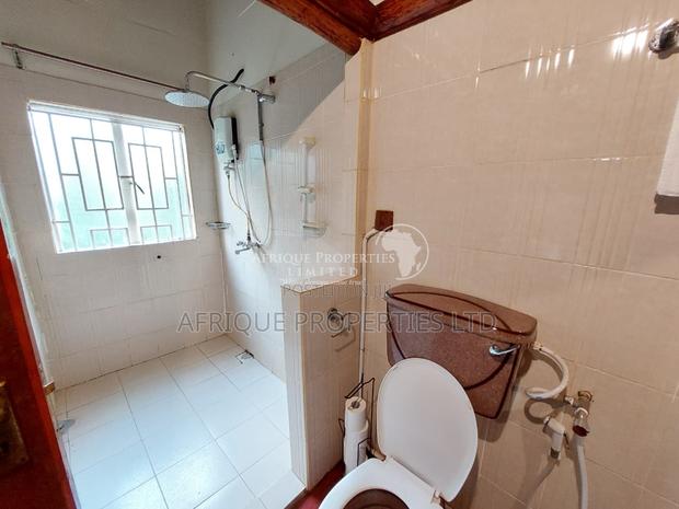 Furnished 2bdrm Bungalow in Ridgeways for rent - thumbnail 10