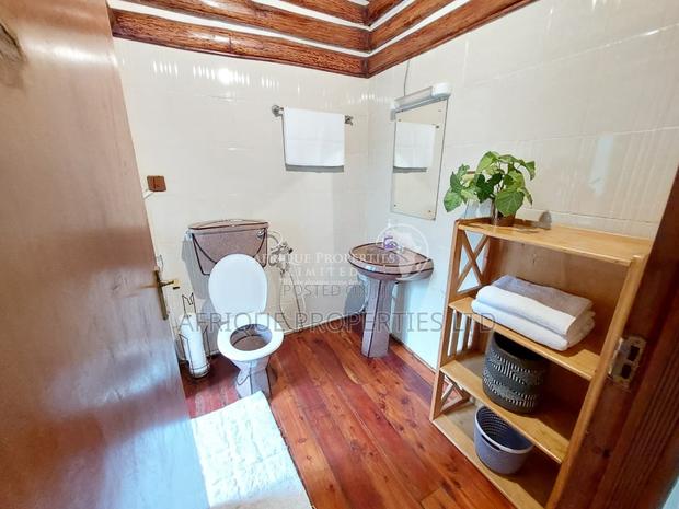 Furnished 2bdrm Bungalow in Ridgeways for rent - thumbnail 11