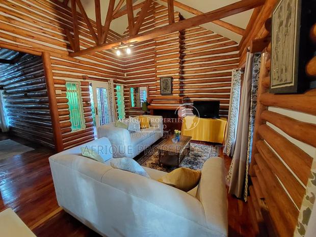 Furnished 2bdrm Bungalow in Ridgeways for rent - thumbnail 2