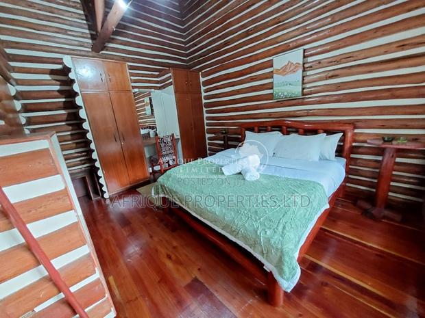 Furnished 2bdrm Bungalow in Ridgeways for rent - thumbnail 8