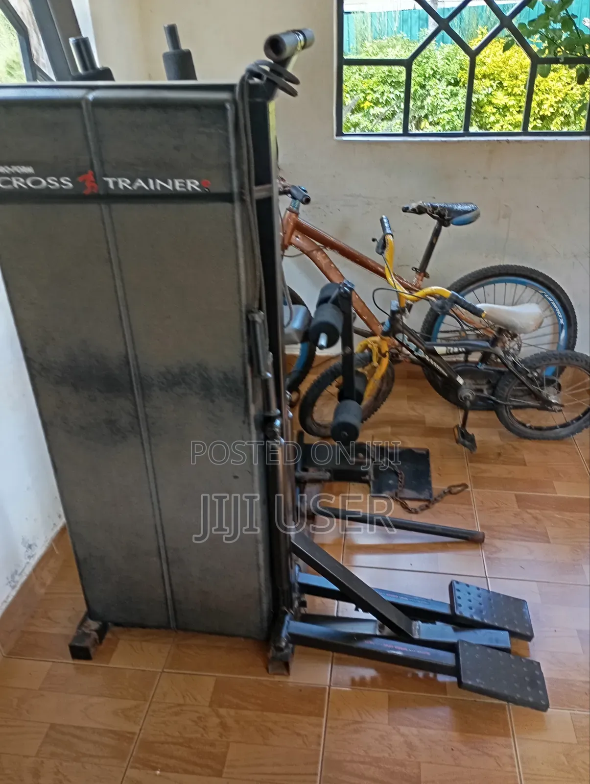 Cross Trainer