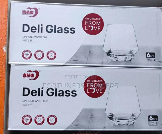 Deli Glass