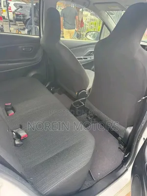 Toyota Vitz 2019 Off white