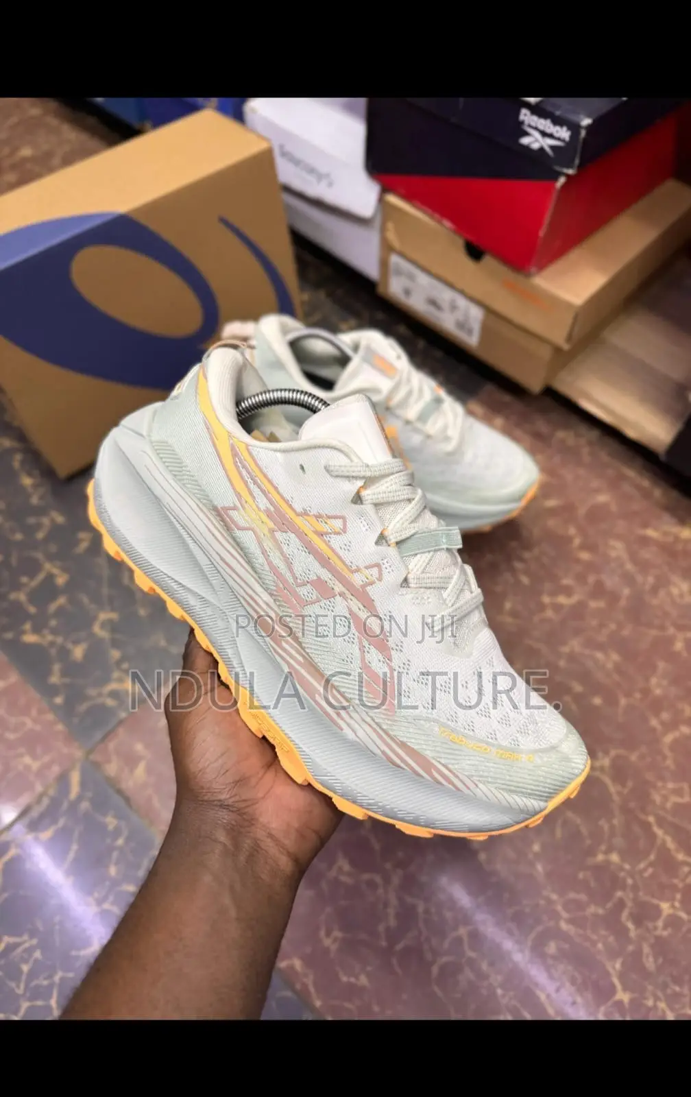 Asics Trabuco Max 4