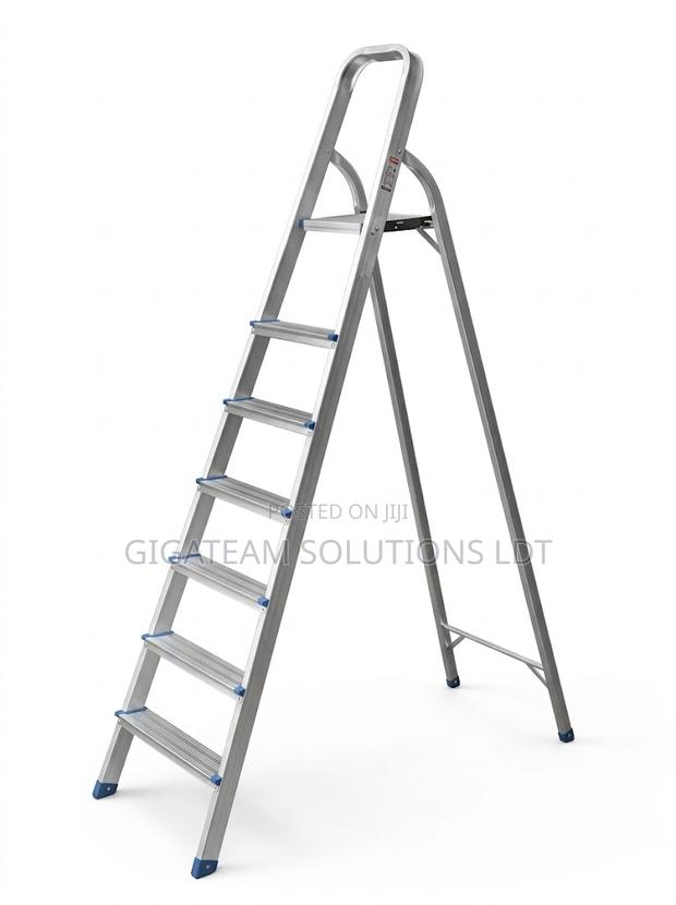 7-Steps Aluminum Household Ladder - main view