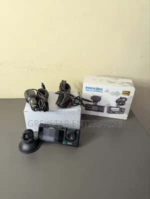 3 in 1 Dash Cam Car Video Recorder 3 Lens Rear Cam DVR Parking Monitor