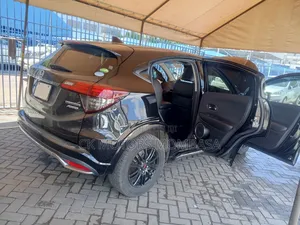 Honda Vezel 2020 Black