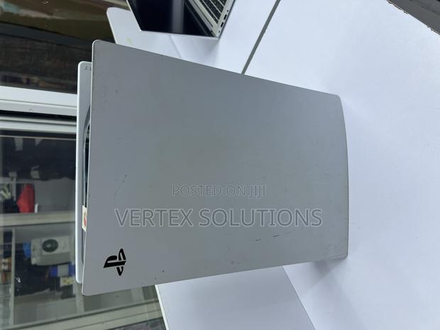 Ps 5 Standard Clean With 1 Controller - main view