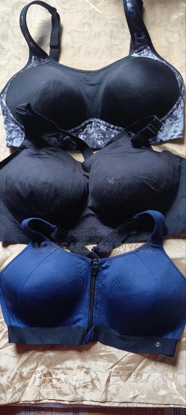 Strong Sports Bra - thumbnail 2