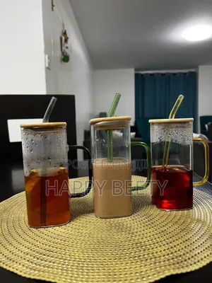 Coffee Glass With Bamboo Lid and Straw*