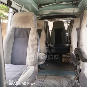 Toyota Grand HiAce 2013 Silver
