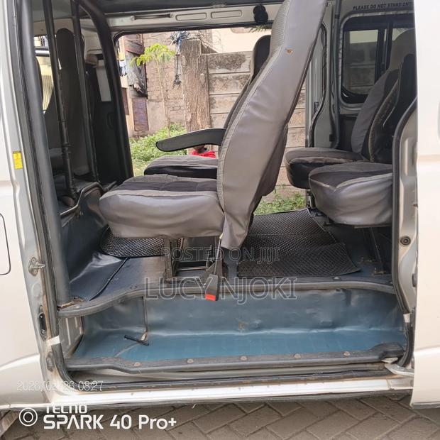 Toyota Grand HiAce 2013 Silver - thumbnail 5