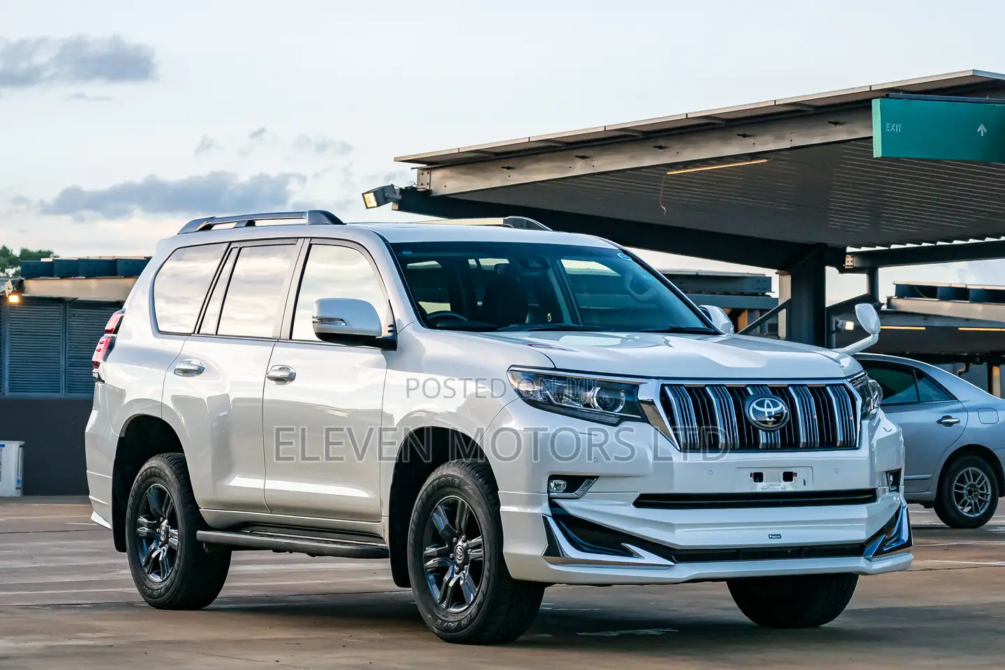 Toyota Land Cruiser Prado 2.8 2019 White