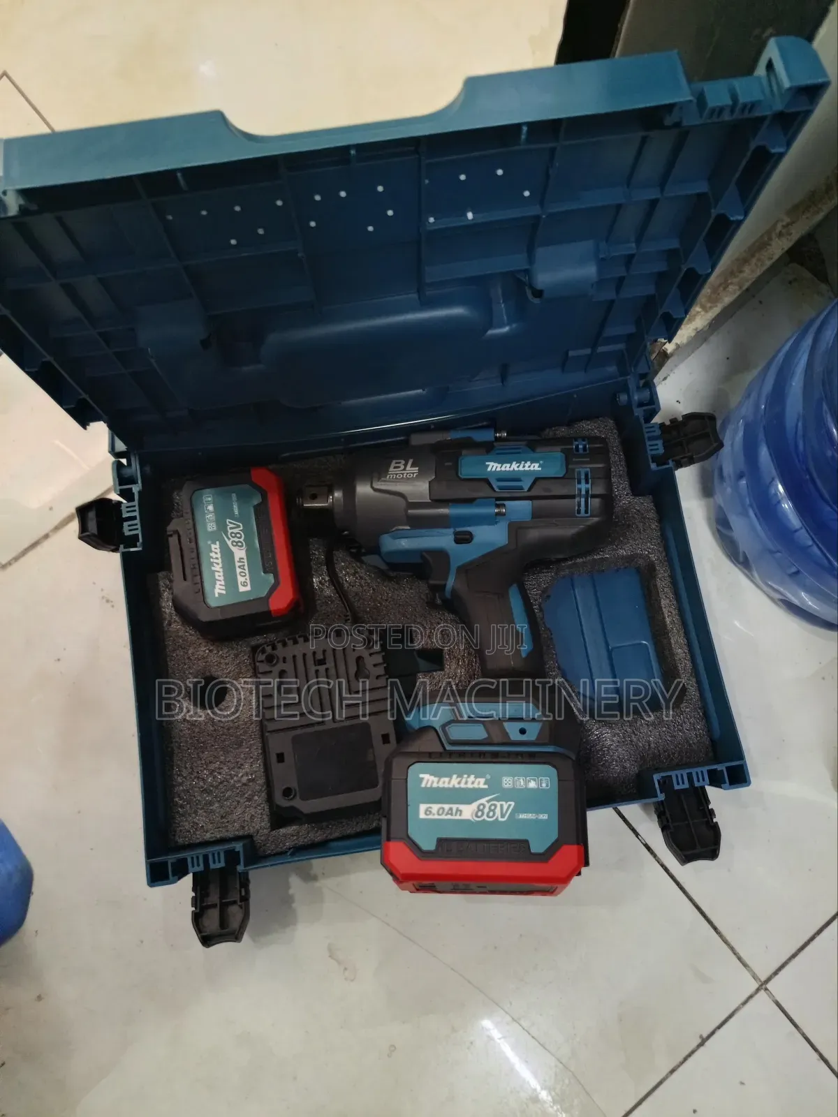 Makita Impact Wrench 88v 6ah
