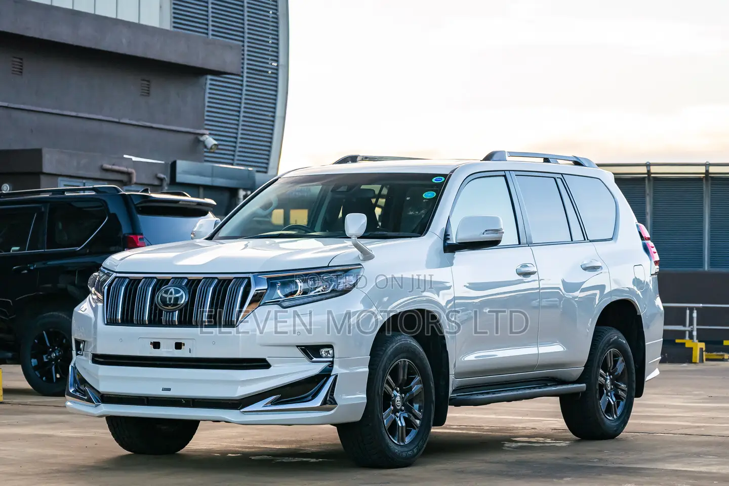 Toyota Land Cruiser Prado 2.8 2019 White