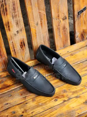 Salvatore Ferragamo
Loafers