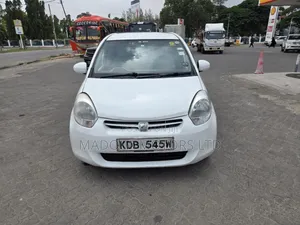 Toyota Passo 1.0 AWD 2013 White