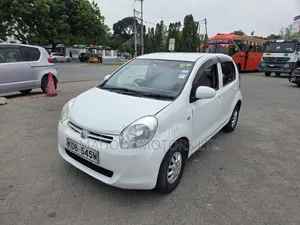 Toyota Passo 1.0 AWD 2013 White