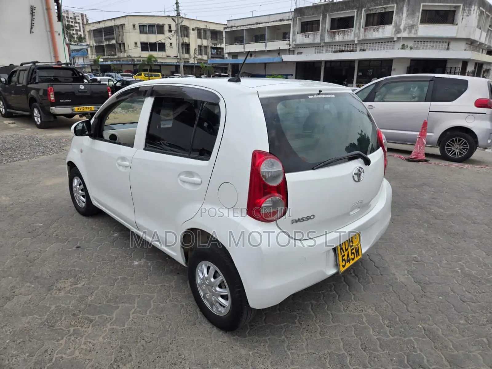 Toyota Passo 1.0 AWD 2013 White