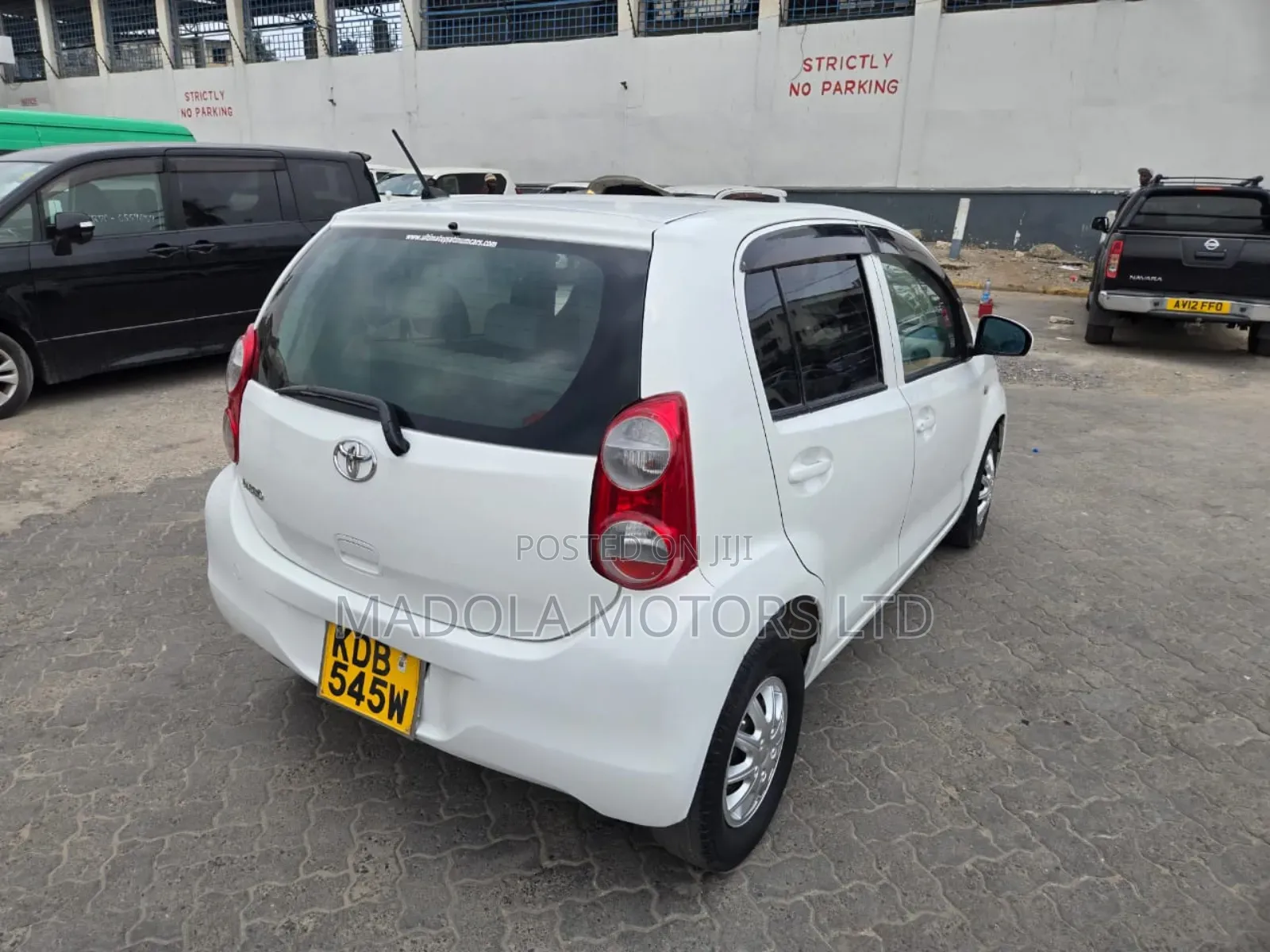Toyota Passo 1.0 AWD 2013 White