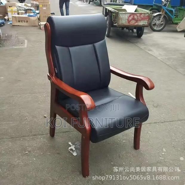 Office Chairs; Leather Executive Office Chair With Mahogany Armrest - thumbnail 4