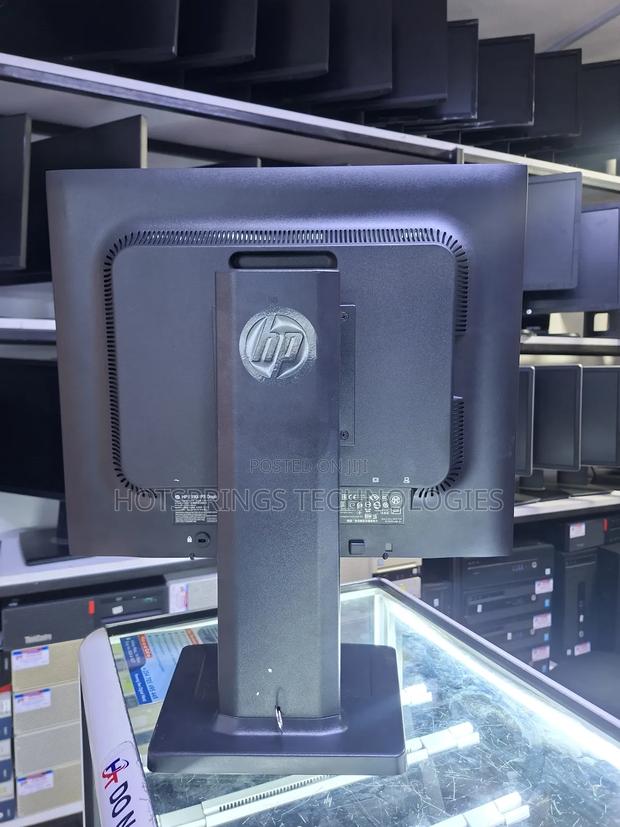 20-Inch Monitor - thumbnail 6