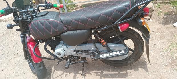 Bajaj Boxer 150 UG 2025 Red - thumbnail 2