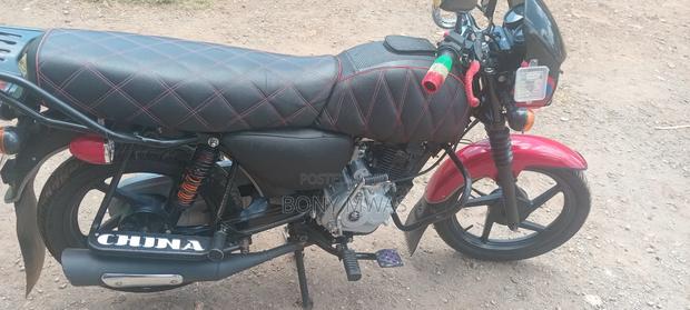 Bajaj Boxer 150 UG 2025 Red - thumbnail 7