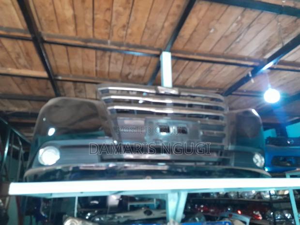 Noah Front Bumper 2014/2015 - main view
