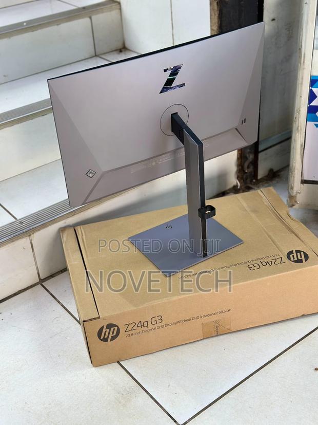 Hp Z24q G3 24" 2560x1440 QHD LCD Monitor