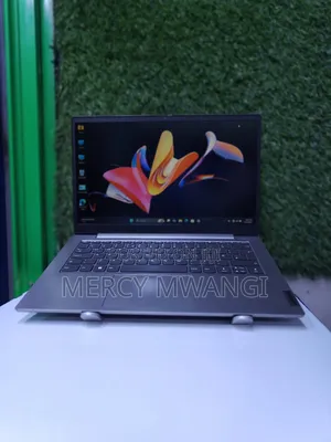 Laptop Lenovo Thinkbook 14 16GB Intel Core i7 HDD+SSD 256GB