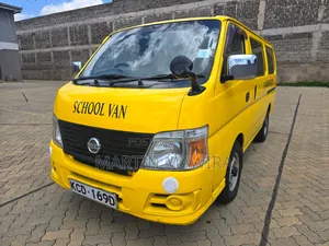 Nissan Caravan (Urvan) 2009 Yellow