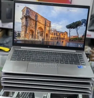 New Laptop HP ZBook Firefly 14 G10 16GB Intel Core i7 SSD 512GB