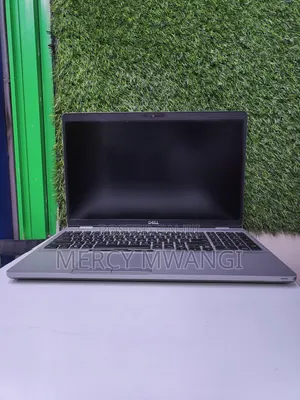 Laptop Dell Latitude 5510 8GB Intel Core i5 HDD+SSD 256GB