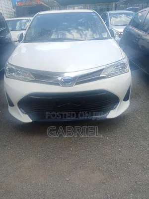 Toyota Corolla Fielder 1.5 Hybrid FWD 2019 Off white