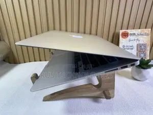 Laptop Apple MacBook Air 4GB Intel Core i5 SSD 128GB