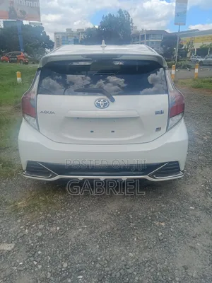 Toyota Aqua 2019 White