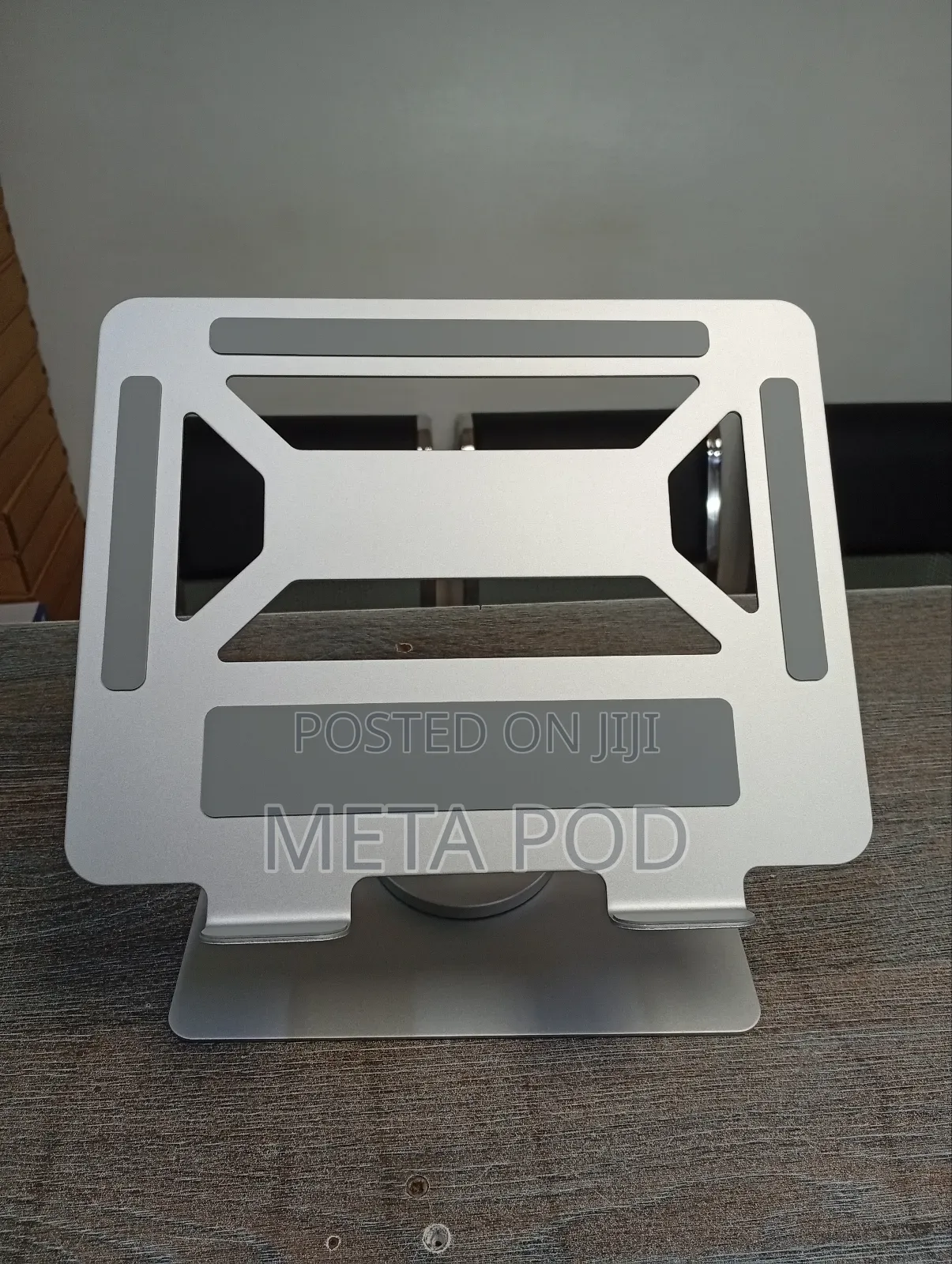 Aluminium 4 in 1 Docking Station Laptop Stand