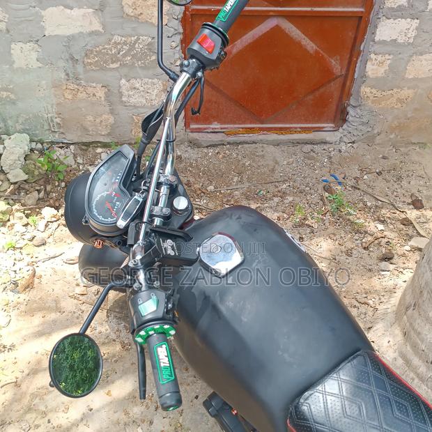 Motorcycle 2025 Black - thumbnail 4