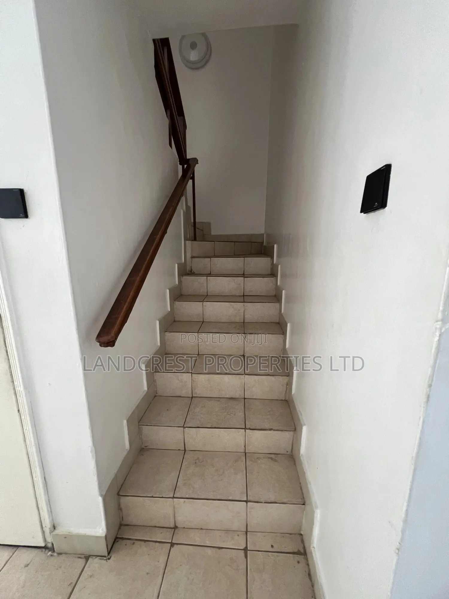 4bdrm Maisonette in South B for sale