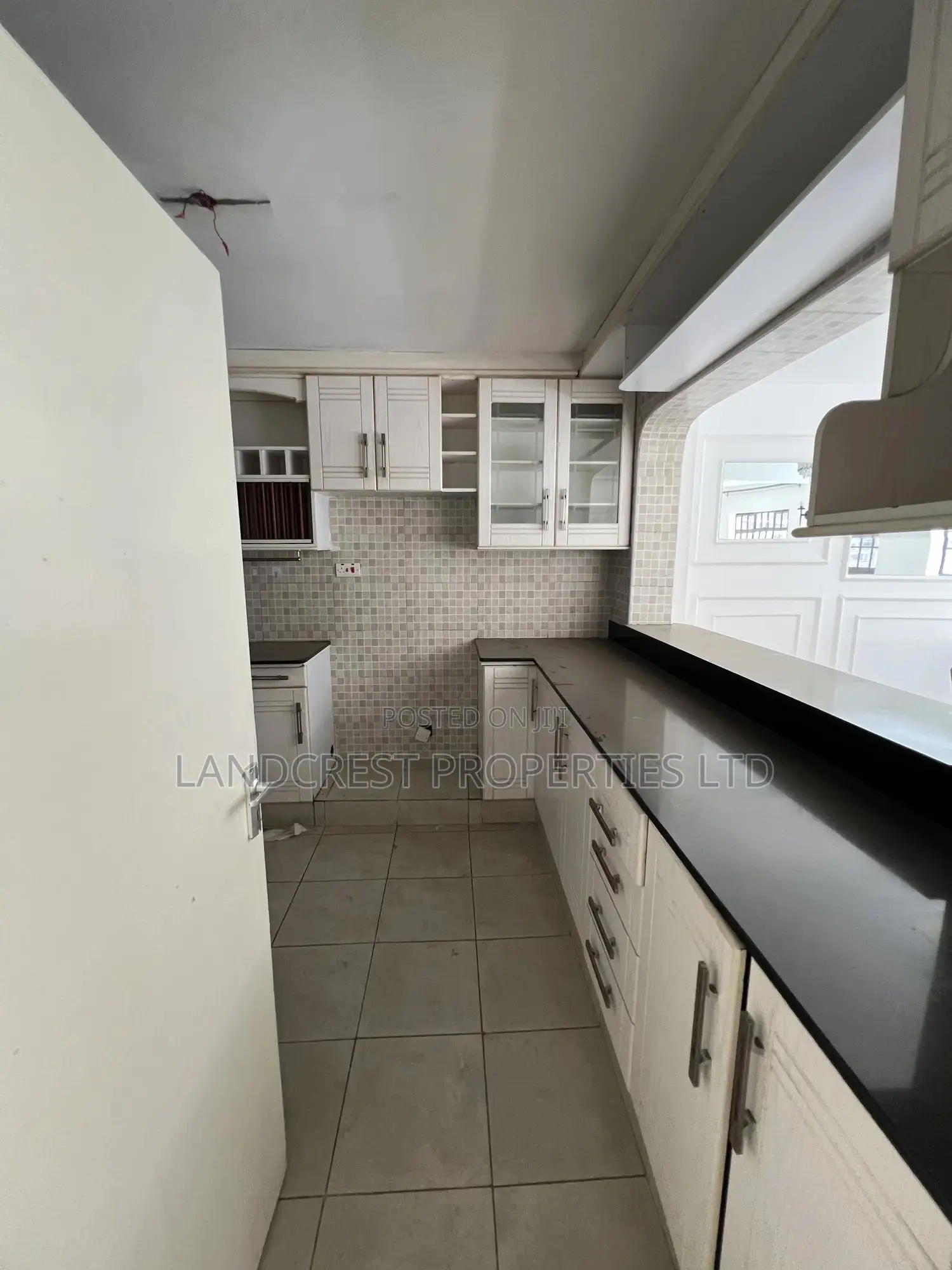 4bdrm Maisonette in South B for sale