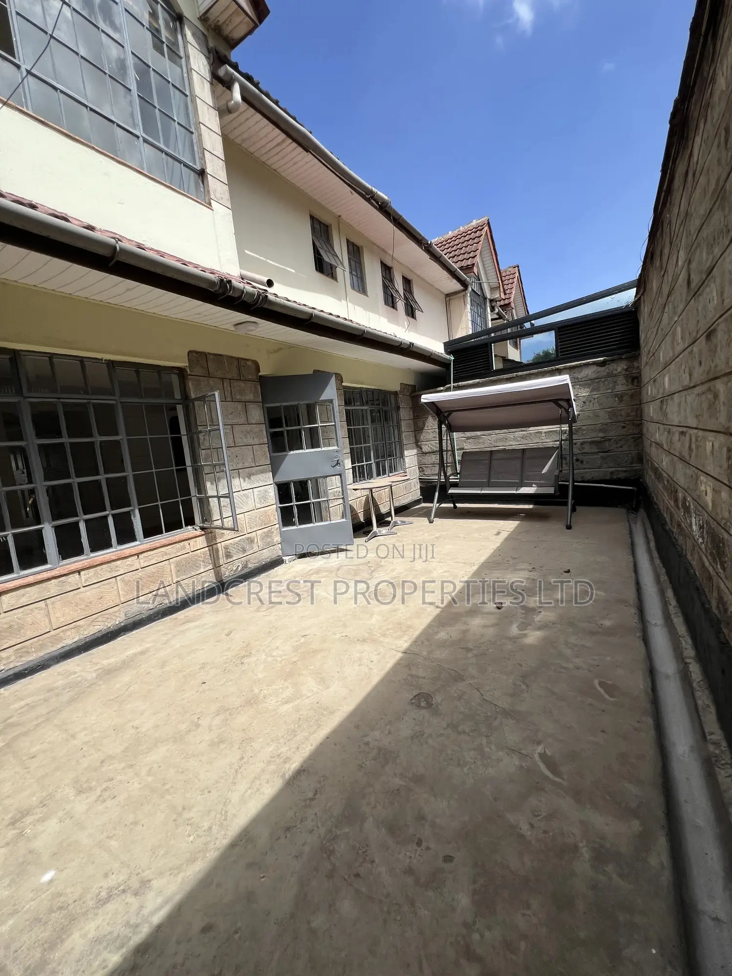 4bdrm Maisonette in South B for sale
