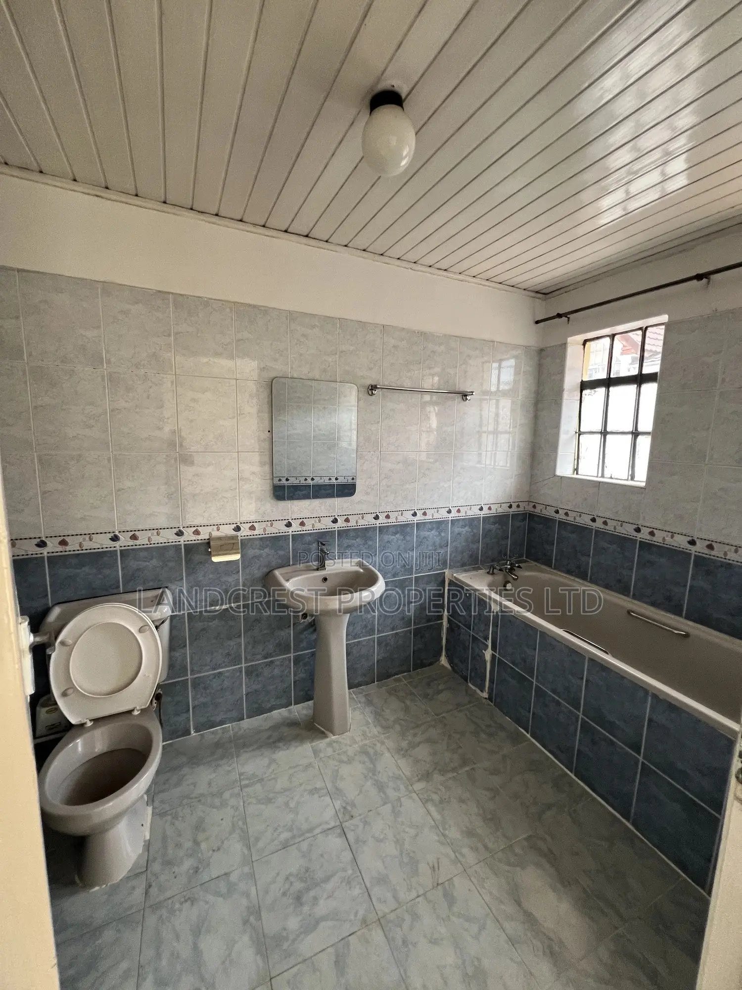 4bdrm Maisonette in South B for sale