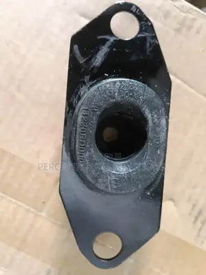 Nissan Tiida Front LHS Engine Mounting 11220-Ed000