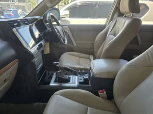 Toyota Land Cruiser Prado 2019 Black