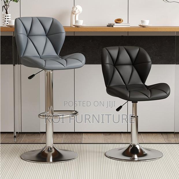 Barstool; Black Leather Swivel Ergonomic Barstool