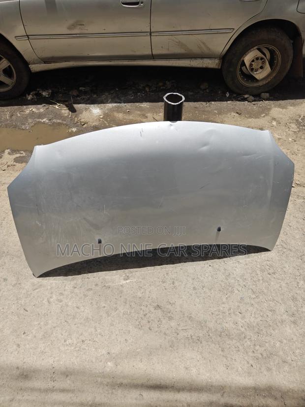 Toyota Ist Old Bonnet