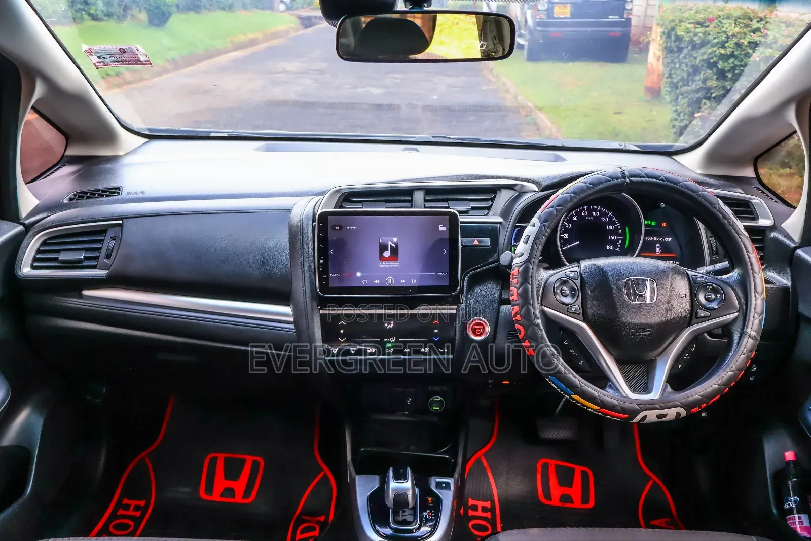 Honda Fit 2017 Silver