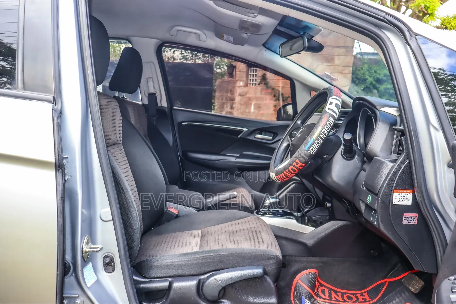 Honda Fit 2017 Silver