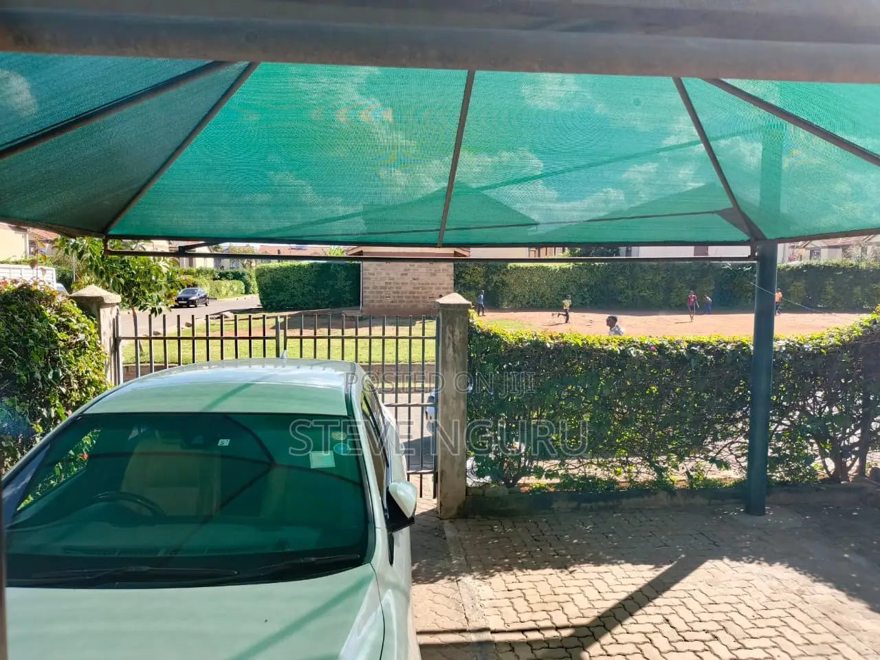 4bdrm Maisonette in Komarock Phase 5B for sale